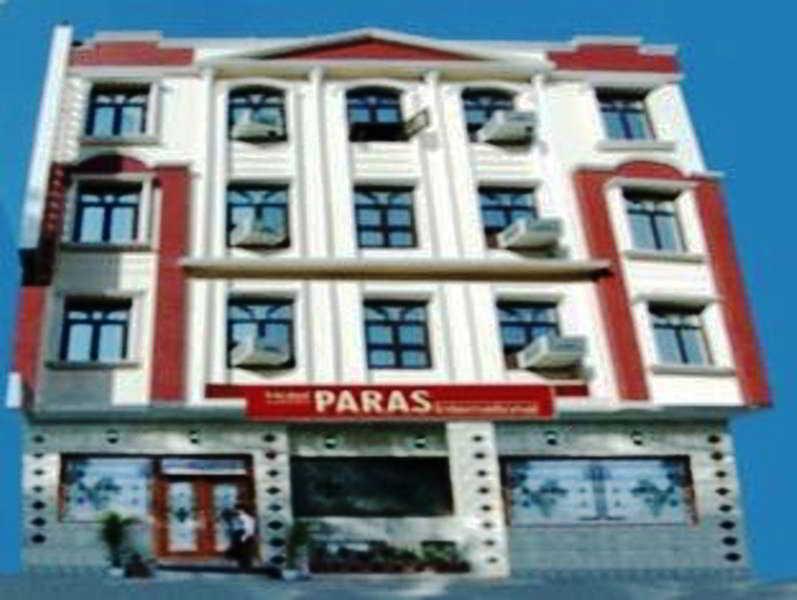 Treebo Paras International Delhi  Eksteriør billede